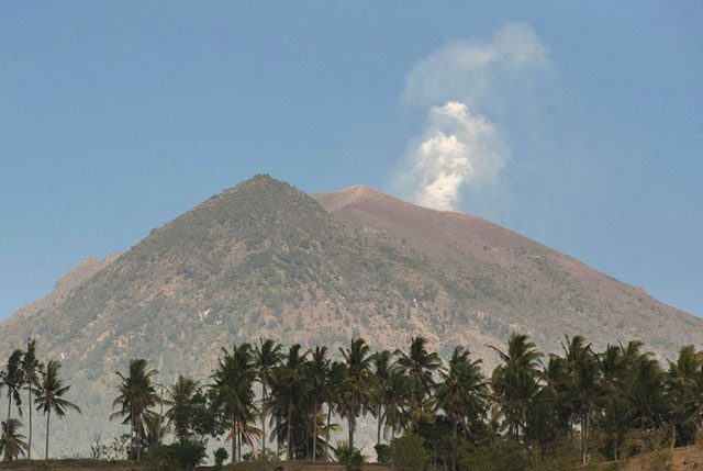 PVMBG Kementrian ESDM Catat Aktivitas Gunung Agung
