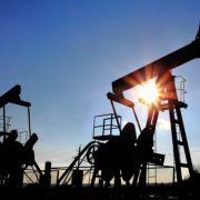 ICP Minyak Mentah Indonesia Capai US$ 54,02 Per Barel