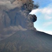 Gunung Agung Erupsi Lagi