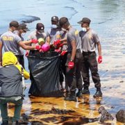 Sinergi Penanggulangan Ceceran Minyak Bersama