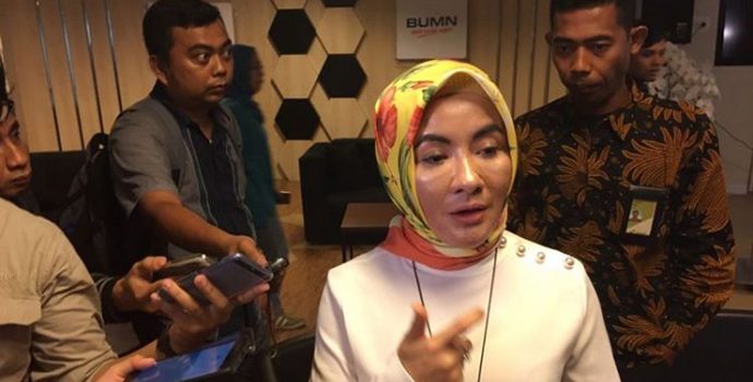 Nicke Widyawati Hadiri RDP Komisi VI DPR Bahas Kemajuan Holding Migas