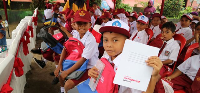 Pertamina Lubricants Salurkan Sarana Pendidikan di Kota Ambon
