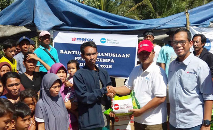 Pertamina Salurkan Bantuan Pengungsi Lombok di 12 Titik