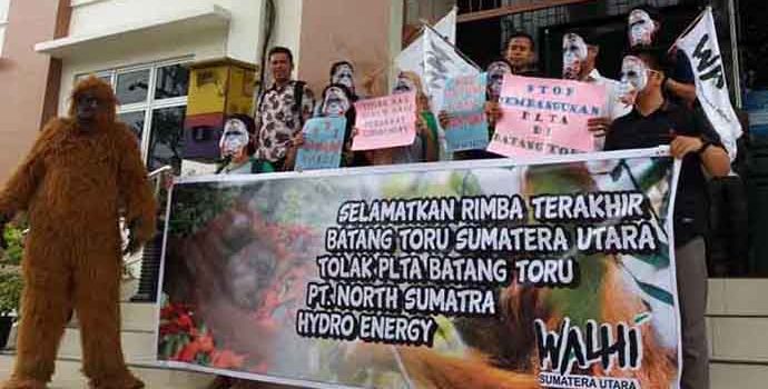 WALHI dan 36 Pengacara Gugat Ijin Lingkungan PLTA Batang Toru