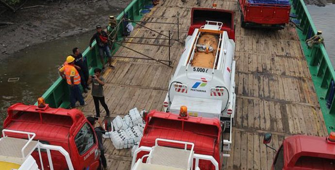 Optimalkan Jalur Laut, Pertamina Kirimkan LPG dan Mobil Tangki Gunakan LCT