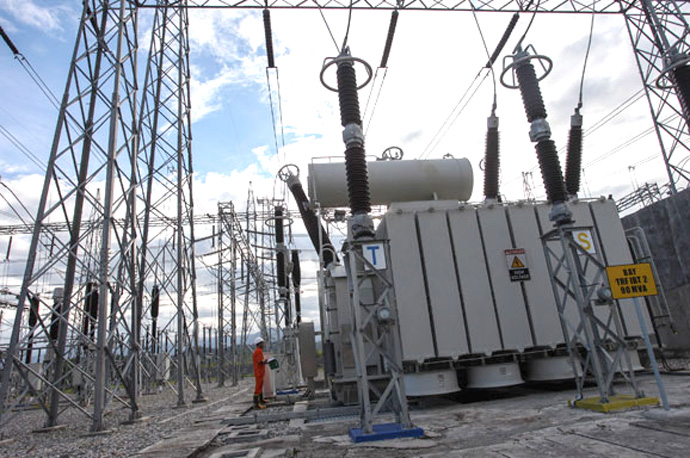 Pln_raih_kredit _indikasi_rp4,5_triliun_dari_empat_perbankan_nasional