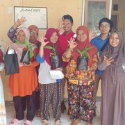IRT Eks TKW di Cilamaya Budidaya Tanaman Herbal
