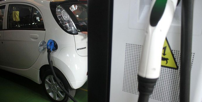 Mobil Listrik Bakalan Mahal
