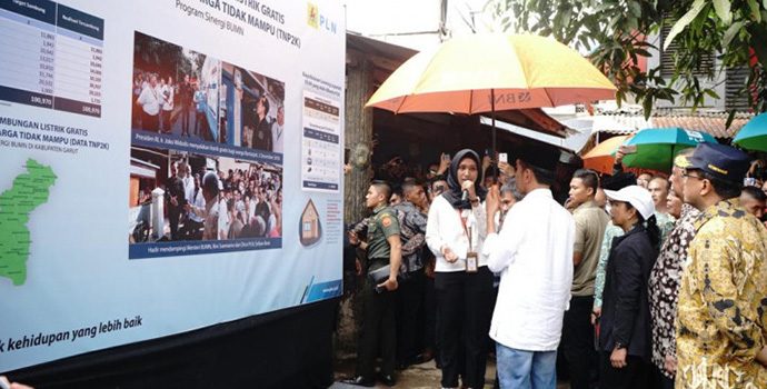 Sinergi BUMN Sambungkan listrik 100.970 Rumah di Jabar