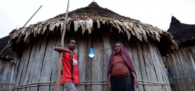 Elektrifikasi Terus Dikebut dengan Manfaatkan Energi Setempat