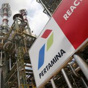 Laba Pertamina Turun Dipengaruhi Anjloknya Harga Minyak Dunia 2018