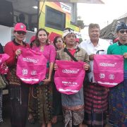 Sambut Hari Bumi, Pertamina Bagikan Tas Ramah Lingkungan di Bali