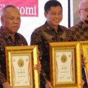 Menteri ESDM Dinobatkan Sebagai Tokoh Energi Berkeadilan