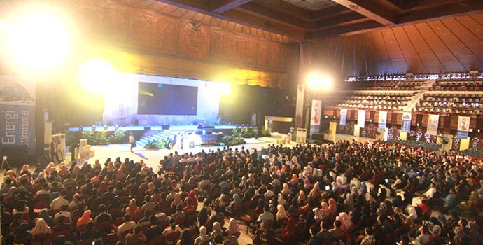 Ajak Milenial Bangun Negeri, PLN Gelar Seminar Nasional di UGM