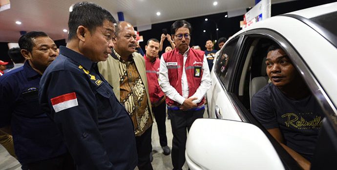Tinjau SPBU di Jalur Arus Balik, Jonan Apresiasi Layanan Pertamina