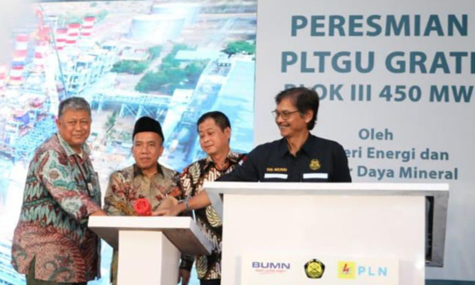 menteri esdm resmikan pltgu grati blok iii 450 mw