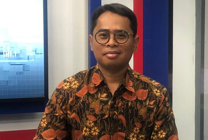 energy watch: jangan manfaatkan pertamina di tengah musibah
