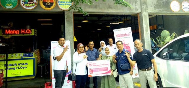 Rumah Makan di Bandung Dapat Gratis Isi Ulang Tabung Setahun