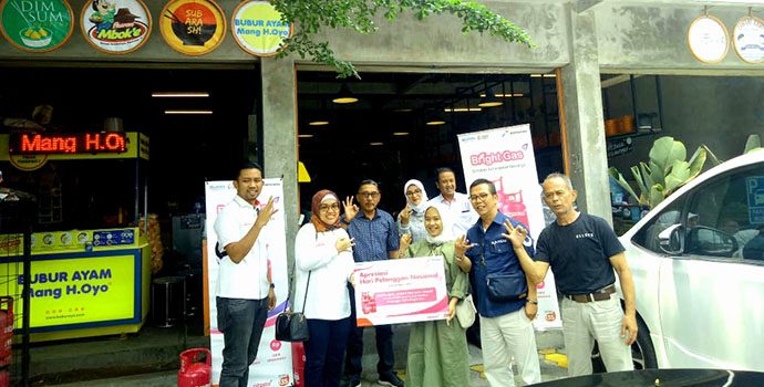 Rumah Makan di Bandung Dapat Gratis Isi Ulang Tabung Setahun