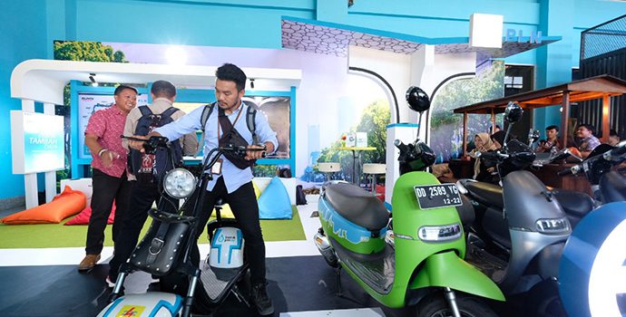 PLN Ajak Masyarakat Rasakan Sensasi Electrical Lifestyle di GIIAS Makassar 2019