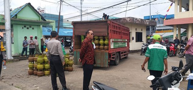 Pastikan LPG 3 Kg Cukup, Pertamina Lakukan Operasi Pasar di Pontianak