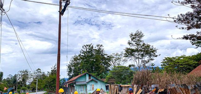 Wujudkan Papua Terang, PLN Terus Tingkatkan Kinerja