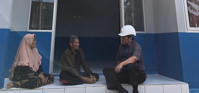 Manfaatkan FABA, PLN Tanjung Jati B Bangun Rumah Warga Kurang Ma mpu