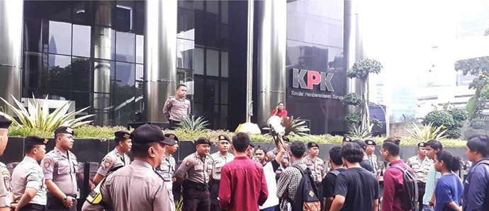 Api: tangkap dan penjarakan direksi pt akt dan patra niaga 2