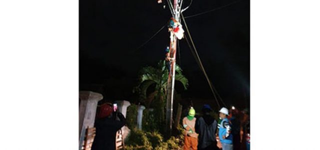 PLN Pulihkan Listrik Terdampak Banjir dan Longsor di Sukajaya