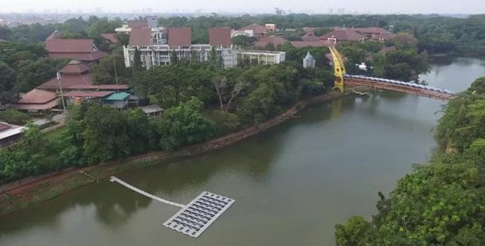 FTUI Bangun PLTS Terapung Bifacial Pertama di Indonesia