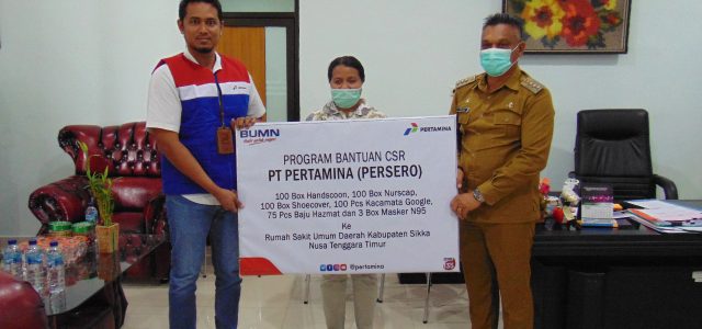 Pertamina Serahkan Bantuan APD Untuk Penanganan COVID19 di Sikka