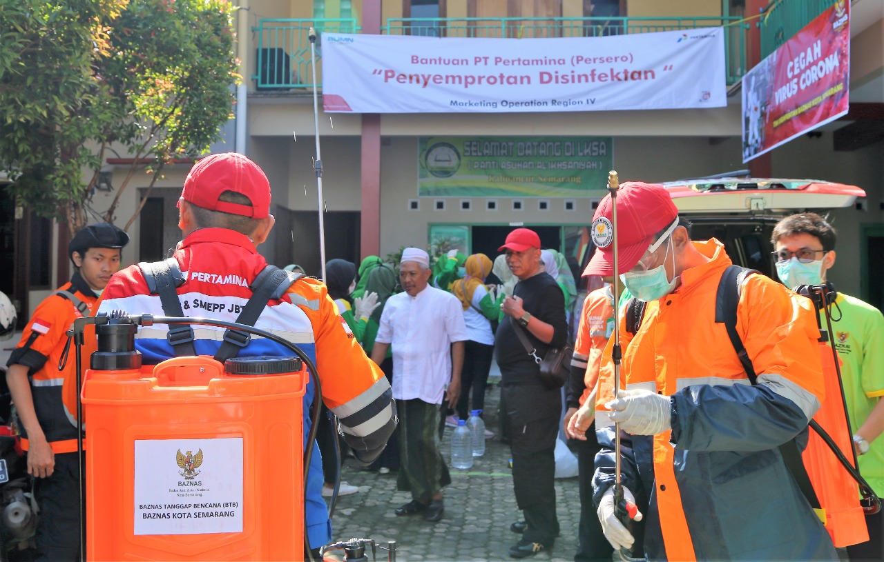 pertamina siapkan ratusan liter disinfektan untuk sterilkan 31 titik fasum di semarang