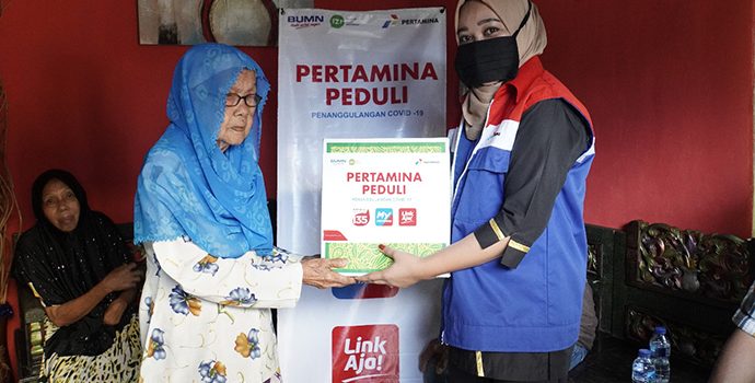 Jelang Ramadhan, Pertamina Salurkan Bantuan Paket Sembako Siaga Pangan Covid-19