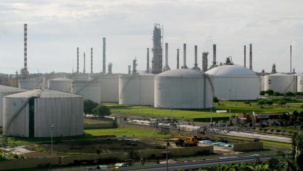 Permintaan BBM Turun hingga 35%, Pertamina Lakukan Pemeliharaan Kilang