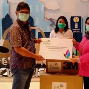 PLN Salurkan Bantuan Perlengkapan Kesehatan Untuk Tanggulangi Covid-19