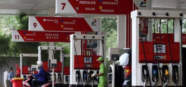 Pengamat: Kepmen ESDM Penyebab Harga BBM Sulit Turun