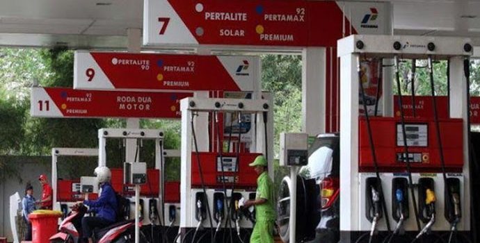 Pengamat: Kepmen ESDM Penyebab Harga BBM Sulit Turun