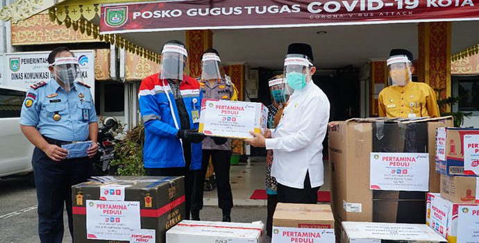 Hingga Medio Mei, Pertamina Peduli Salurkan 1,3 M Bantuan Covid-19 di Riau dan Jambi