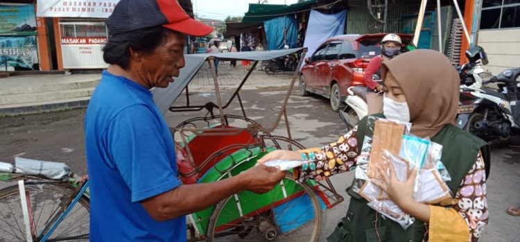 Pertamina Bagikan Ribuan Masker di Indramayu Demi Cegah Penyebaran Covid-19
