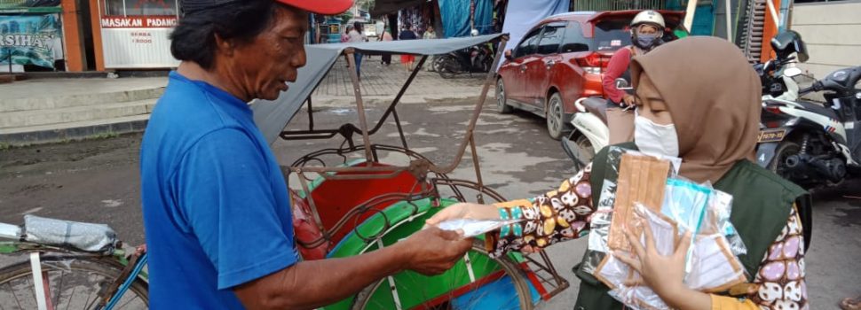 Pertamina Bagikan Ribuan Masker di Indramayu Demi Cegah Penyebaran Covid-19