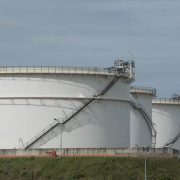 Manufaktur Jepang Bikin Ambruk, Bikin Harga Minyak Dunia Anjlok