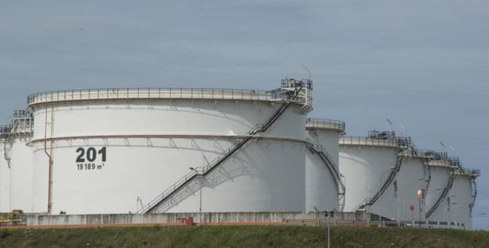 Manufaktur Jepang Bikin Ambruk, Bikin Harga Minyak Dunia Anjlok
