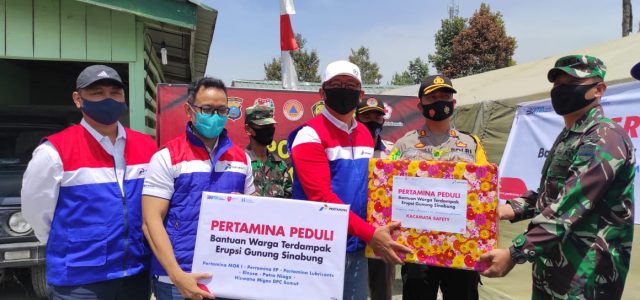 Pertamina Maknai HUT RI Dengan Membantu Korban Erupsi Sinabung