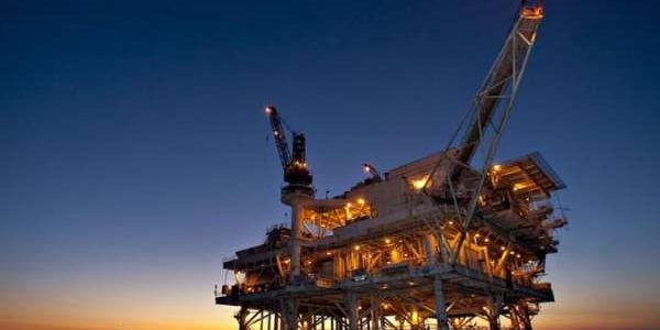 Pengamat: Anjloknya Harga Minyak akan Membebani APBN