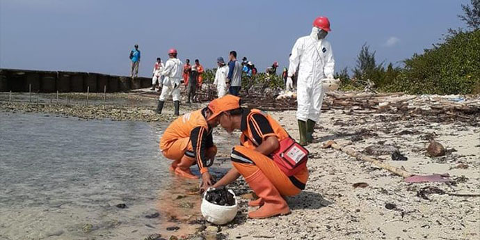 Pertamina Selidiki Asal Tumpahan Minyak di Kepulauan Seribu