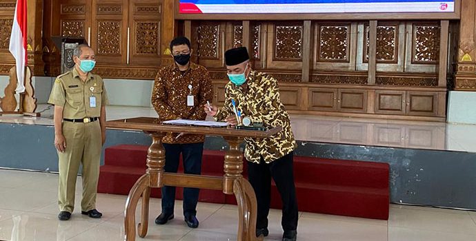 Dukung Pembangunan Kilang Tuban, Pertamina Salurkan Program Bina Lingkungan
