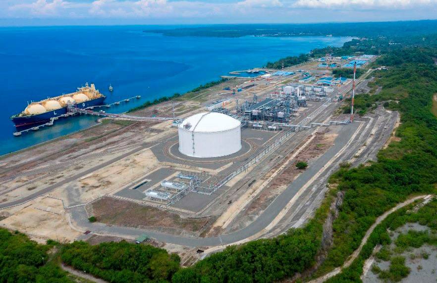 pengembangan 2 proyek lng di laut china selatan