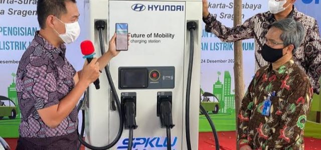 PLN Menambah SPKLU di Ruas Tol Surabaya-Jakarta