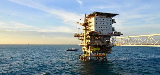 Dipicu Sentimen Positif  Vaksin Covid-19, Harga Minyak Dunia Melesat