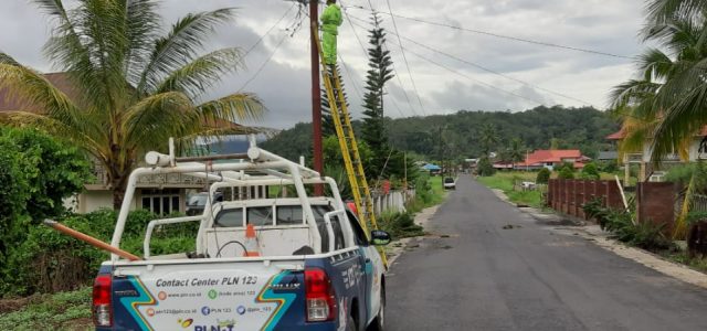 PLN Berhasil Nyalakan 449 Gardu Distribusi dan 49 Ribu Pelanggan di Manado